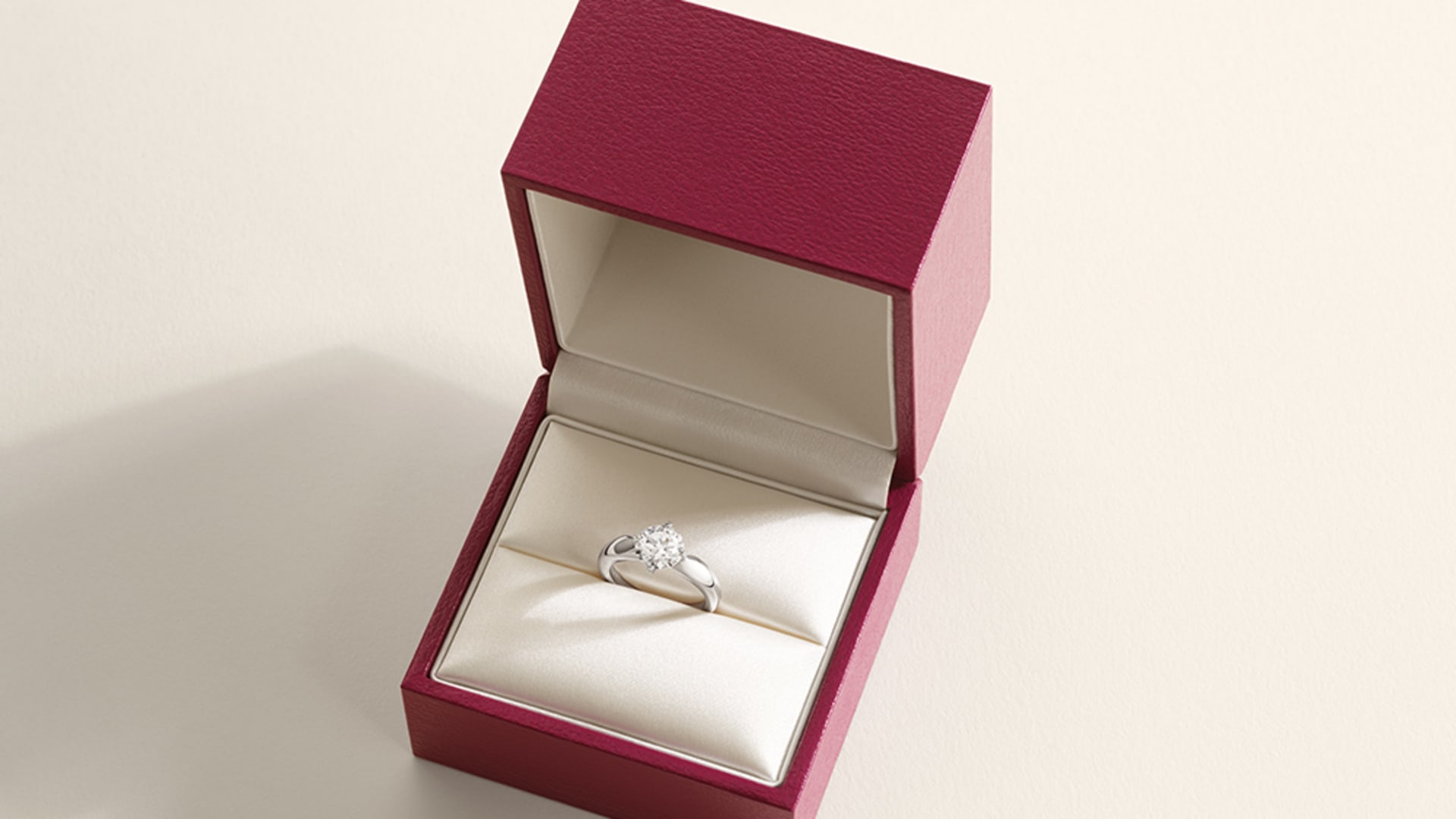 Wonders Of Love Engagement And Wedding Jewellery Bvlgari Official Store