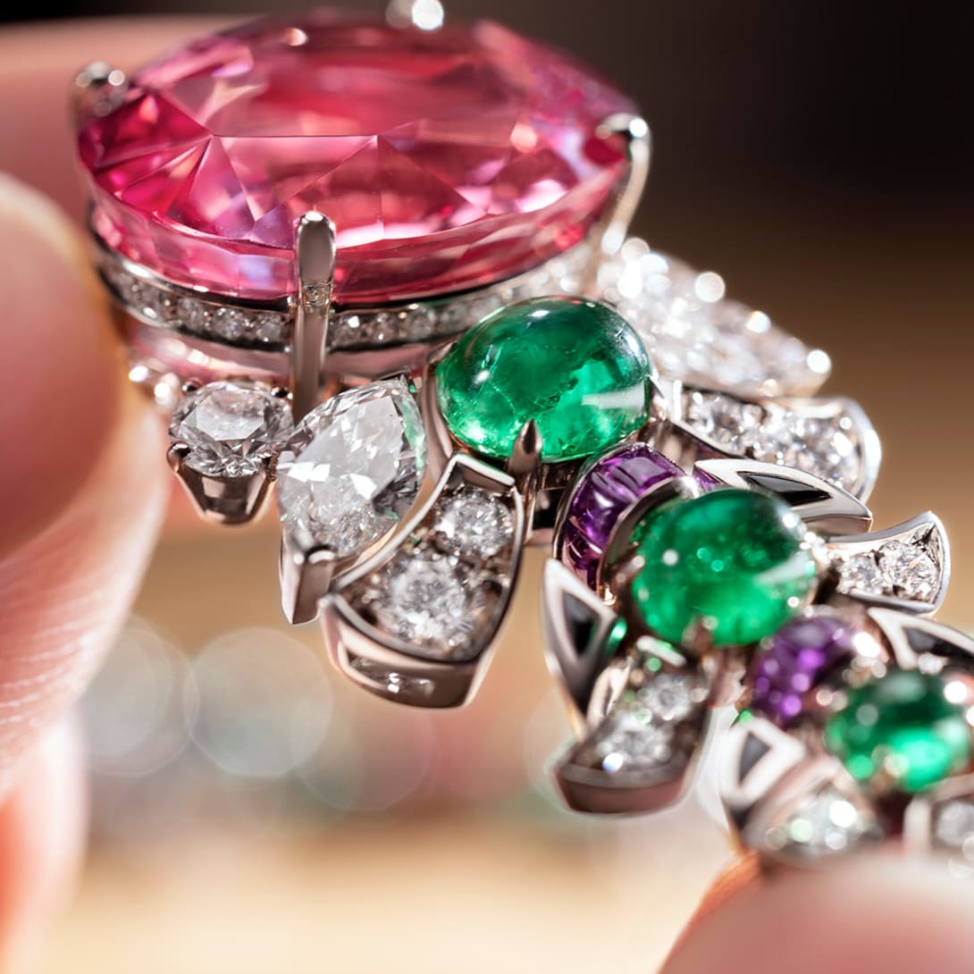 Making of the Celestial Mosaic High Jewellery necklace with diamonds.