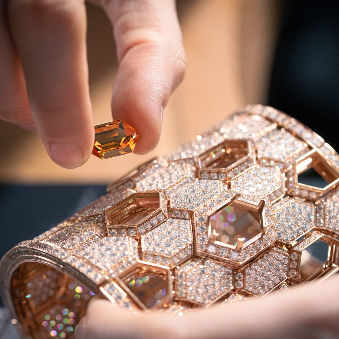 Serpenti Misteriosi Cleopatra watch. Craftsmanship picture.