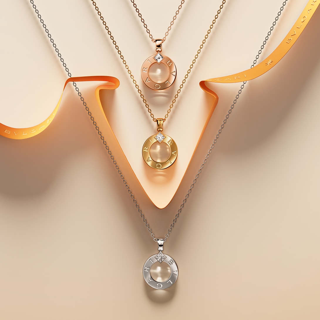 Picture representing three bulgari bulgari pendant in gold.