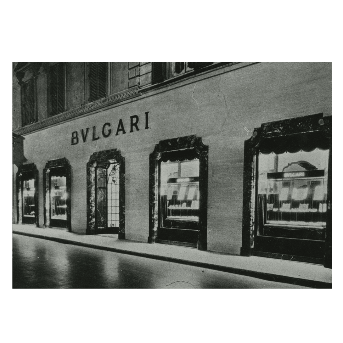 Image from the year 1930 of the Bulgari history.