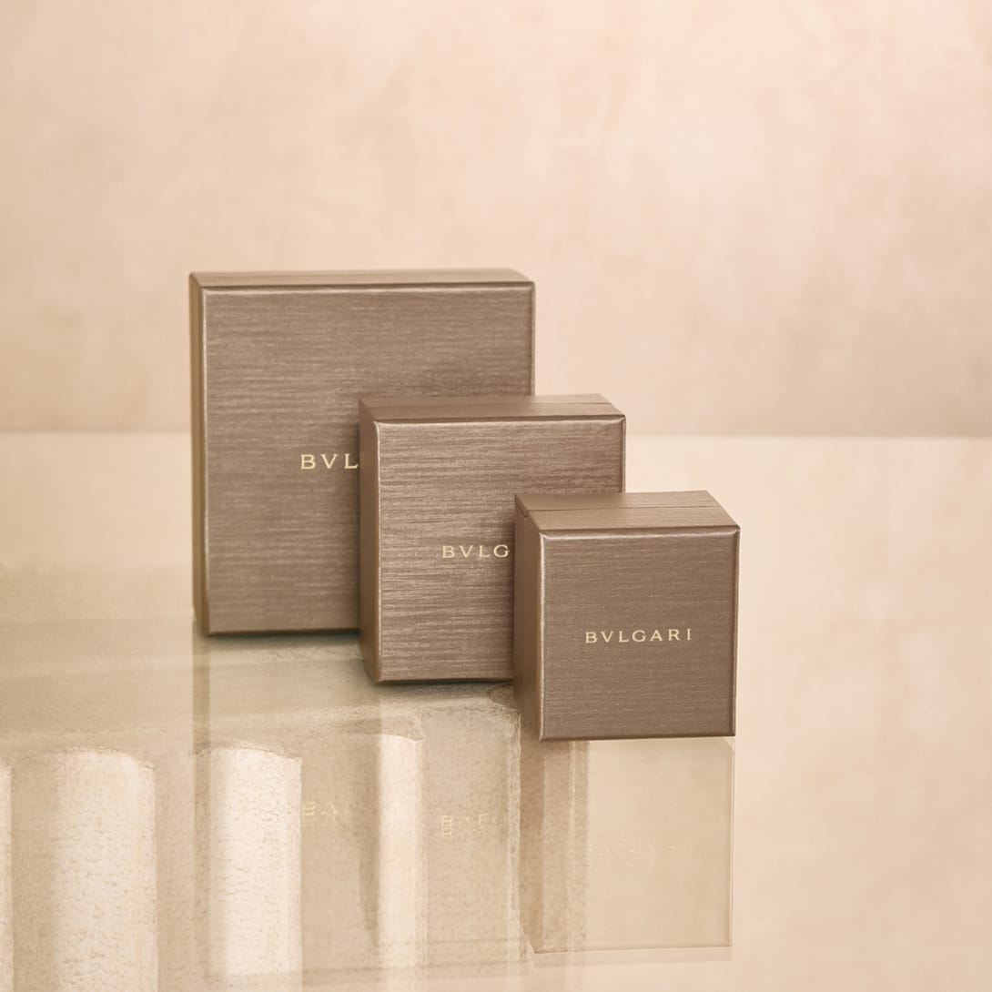Creative image for the art of gifting service