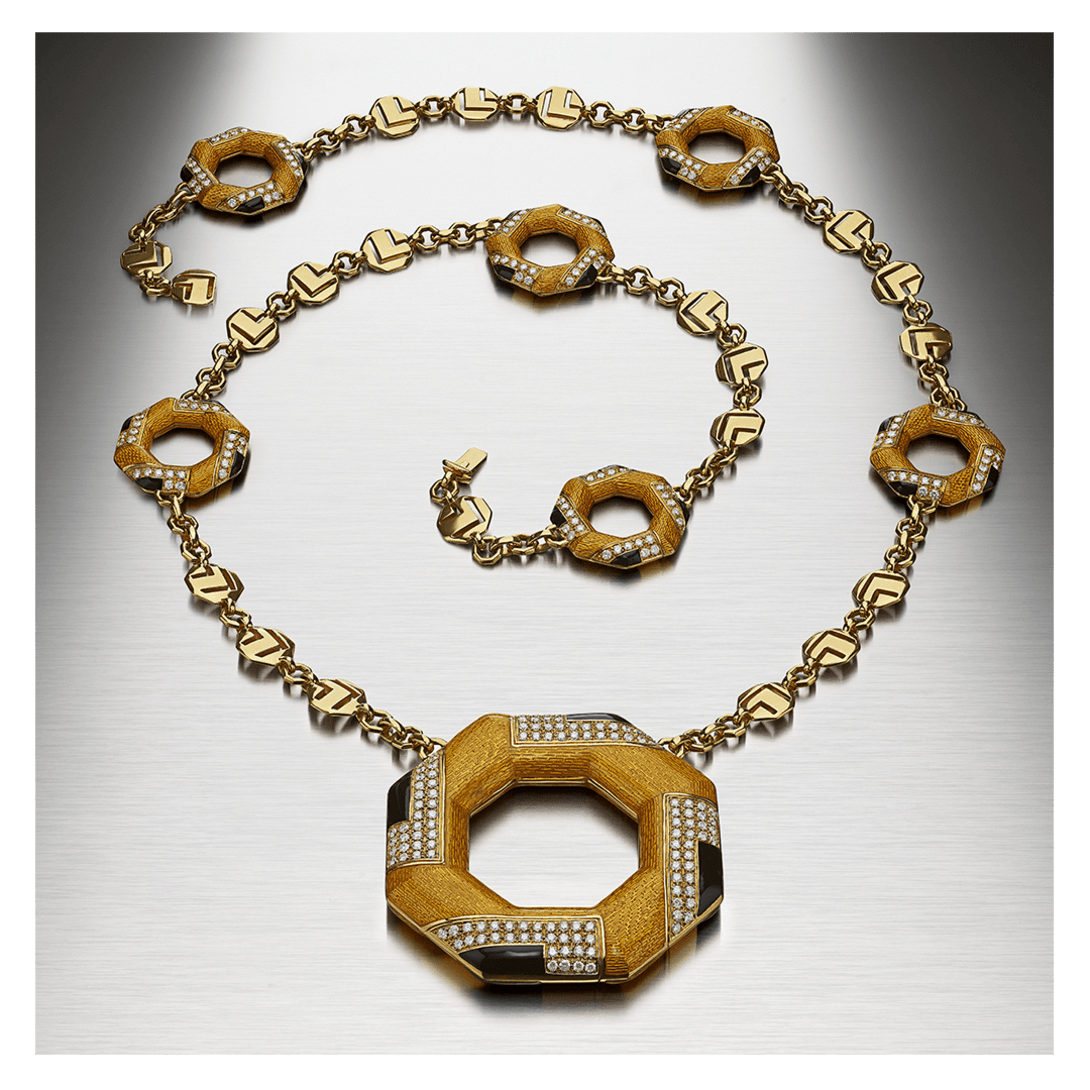 Avant-Garde image from Bulgari heritage collection
