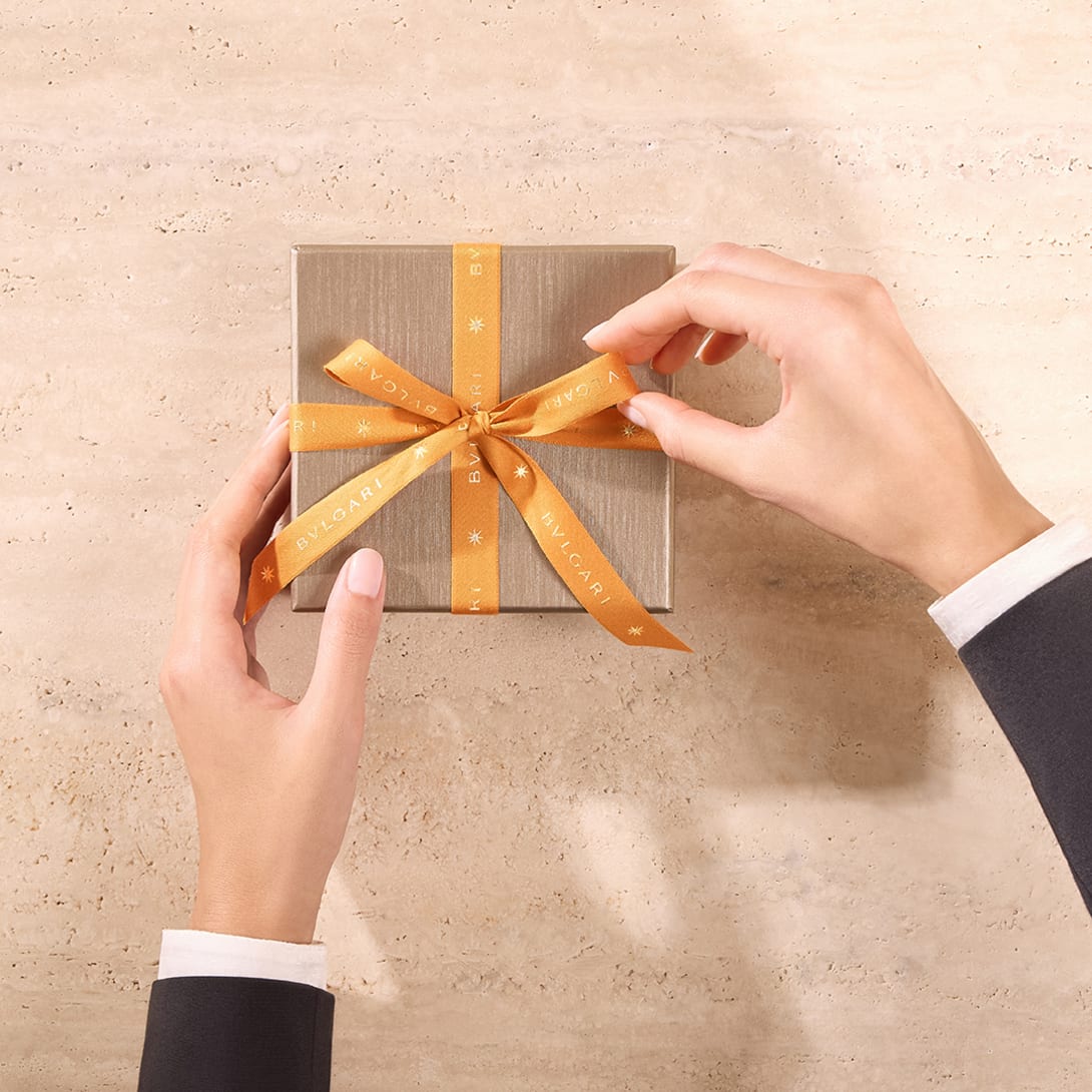 Creative image for gift service.