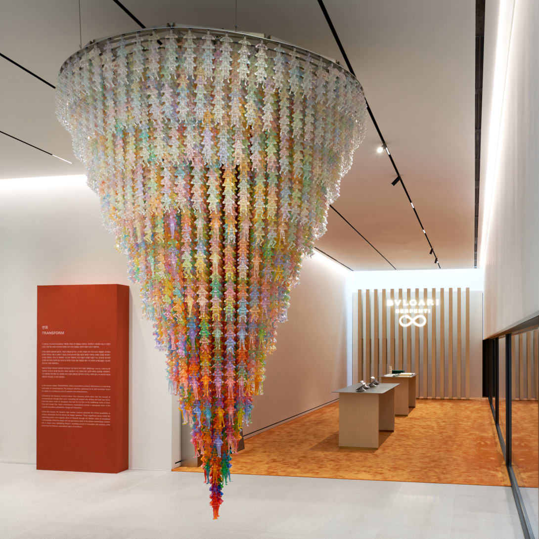 Images representing Serpenti Infinito Exhibition Korea.