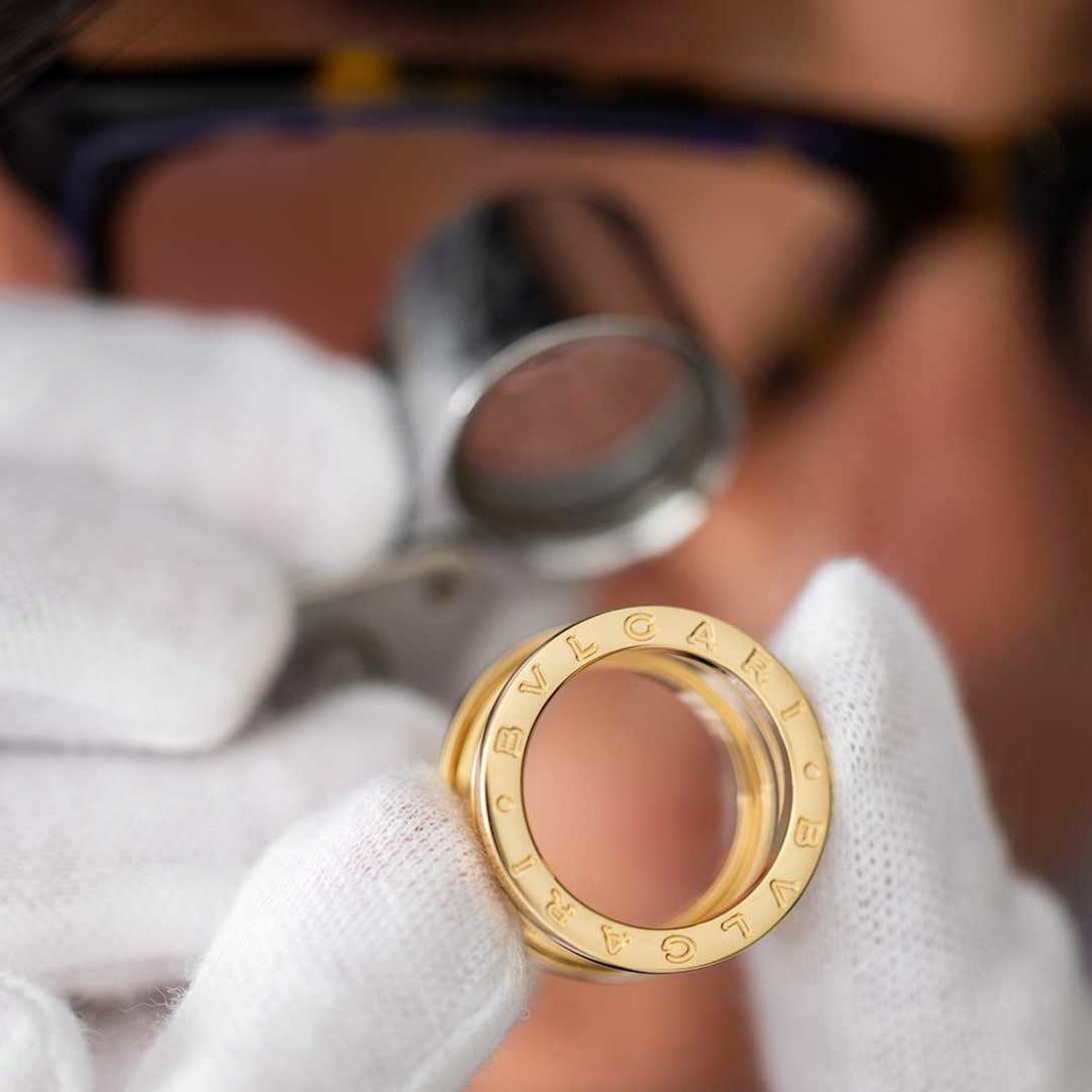 Bvlgari artisan work with gold, close-up on the hands.