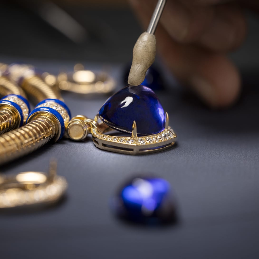 Making of Tanzanite Falls Necklace, Polychroma High Jewellery collection.