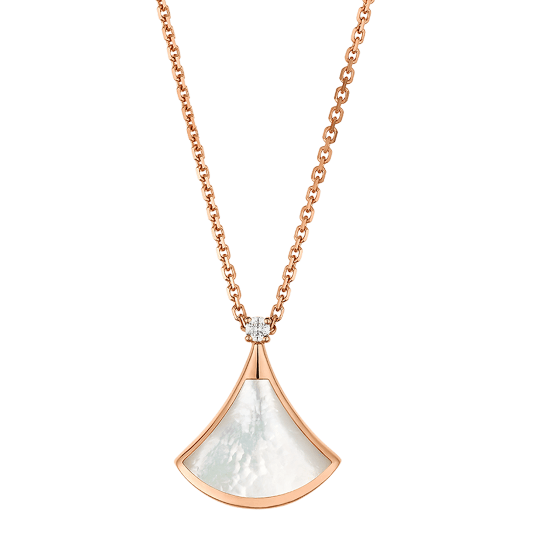 Divas' Dream necklace in 18 kt rose gold with 18 kt rose gold pendant.