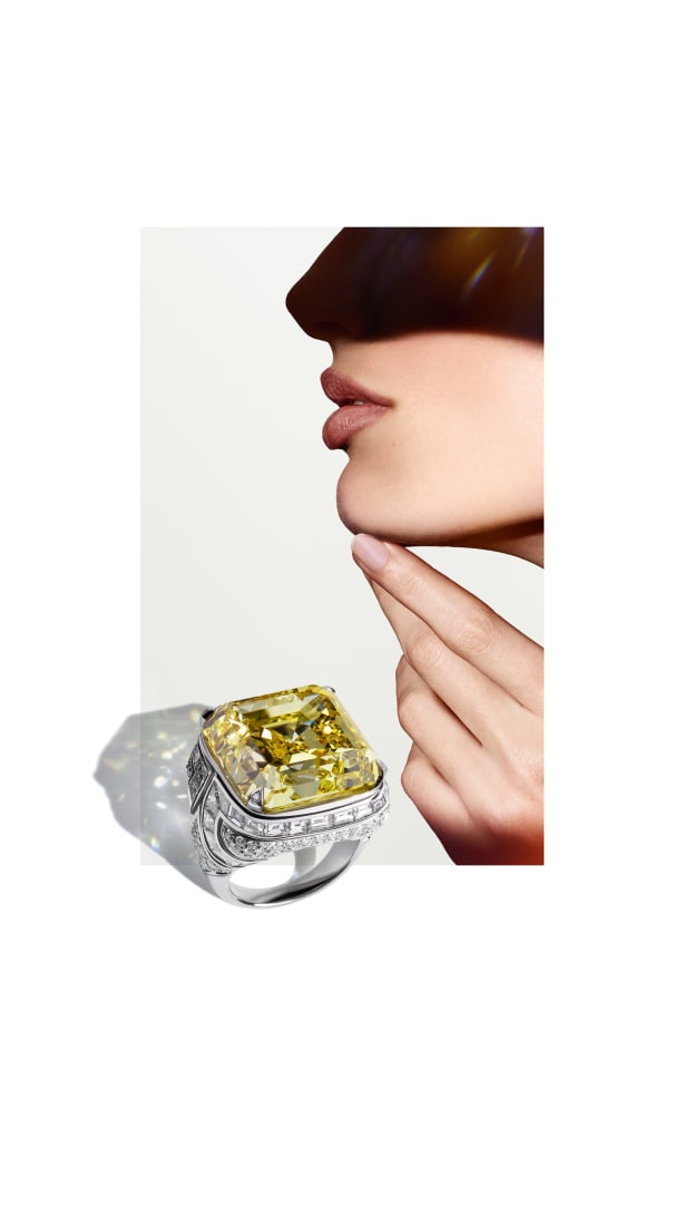 Essence of Yellow ring with yellow diamond, Polychroma High Jewellery collection.