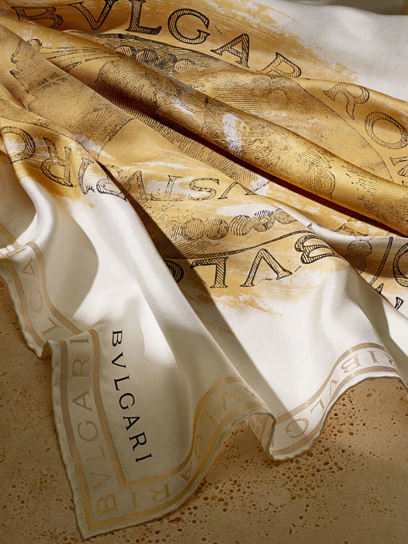 Scarf and stole in unique designs realized on precious silk, fine cashmere and supple wool with creative backgroud.