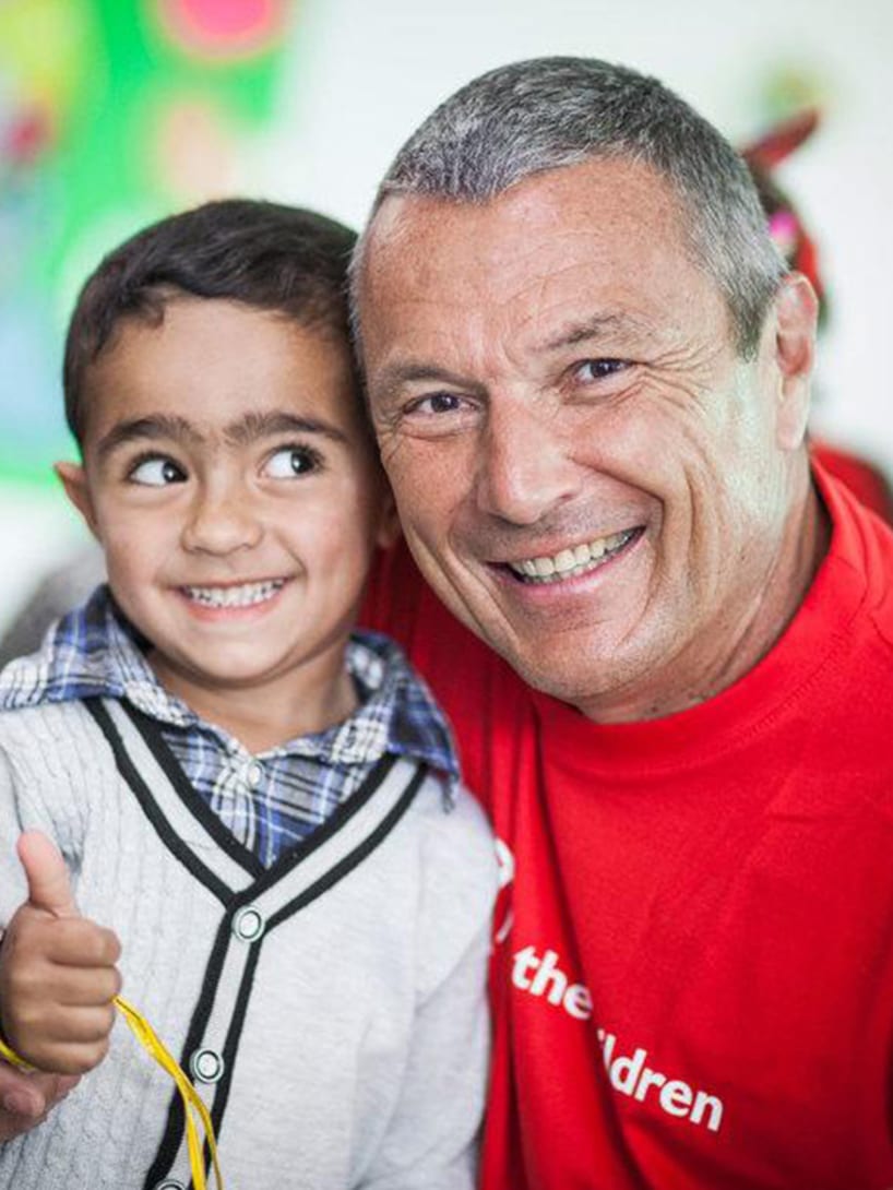Bvlgari CEO, Jean-Christophe Babin visits Za’atari refugee camp.