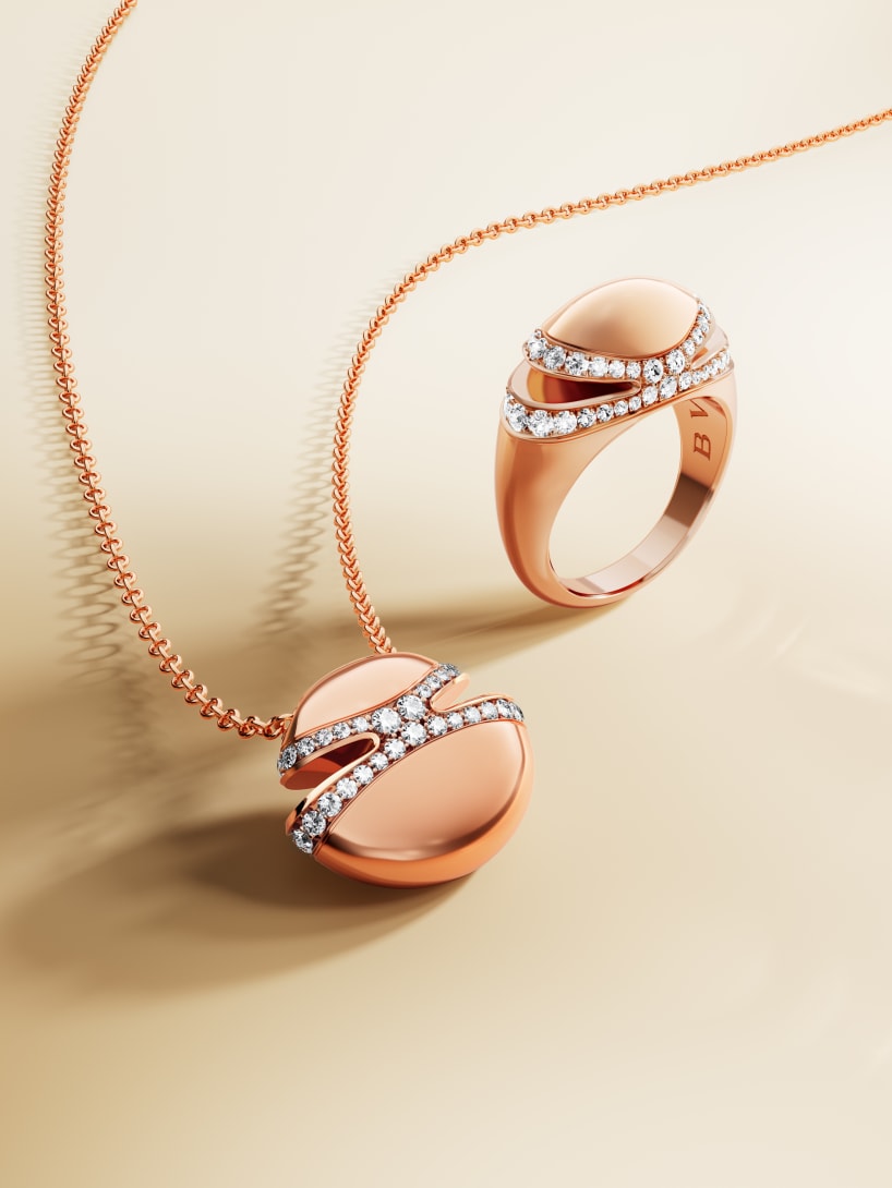 Bvlgari Cabochon ring and necklace in rose gold.