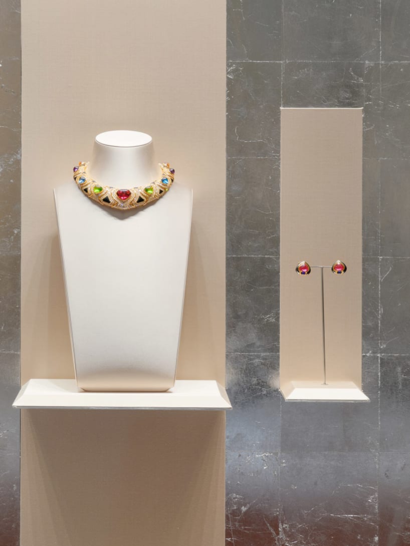 Picture representing a jewel of Cabochon exhibition.