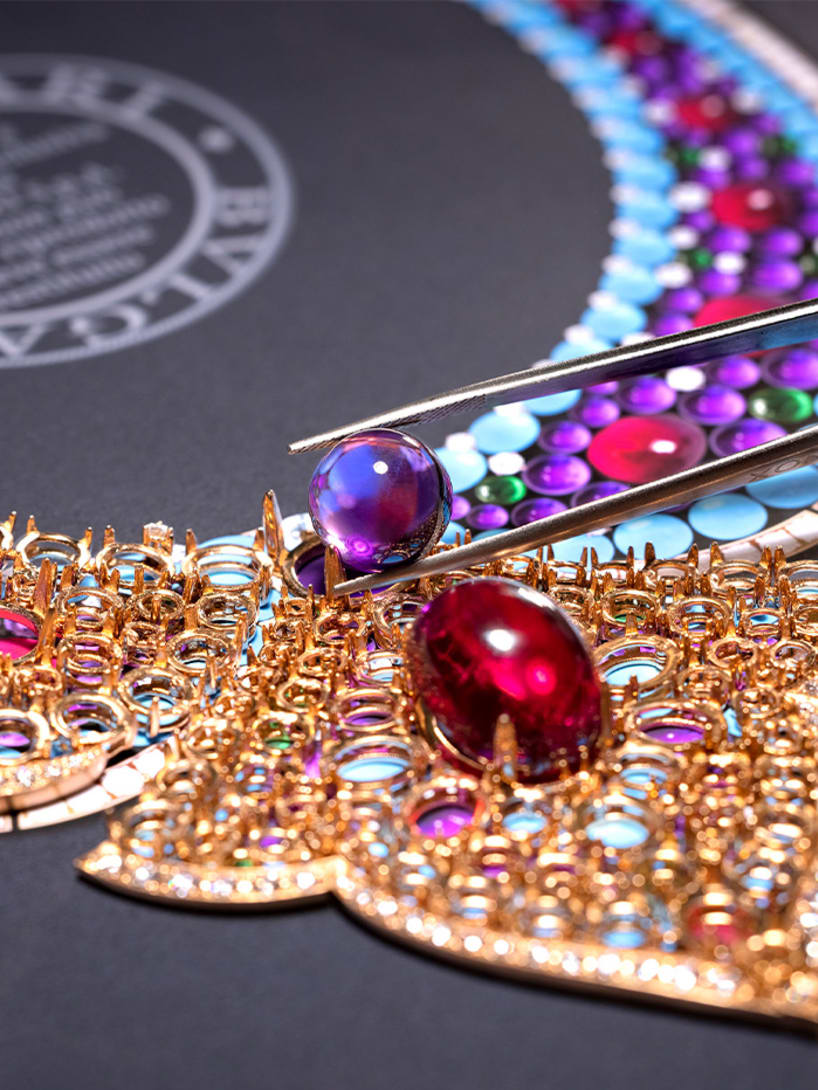 Making of The Bvlgari Lotus Cabochon High Jewellery necklace, full view.