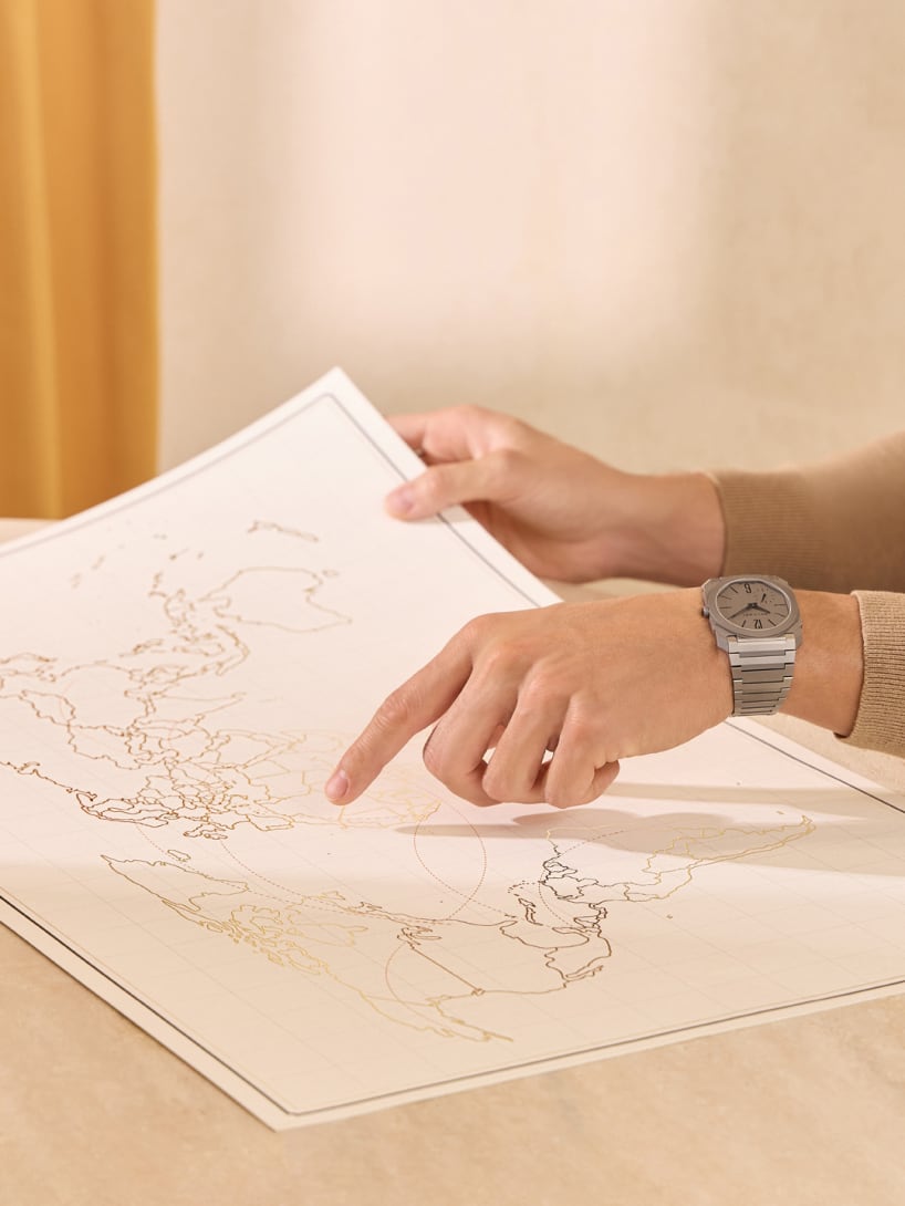 Picture representing find a store service.