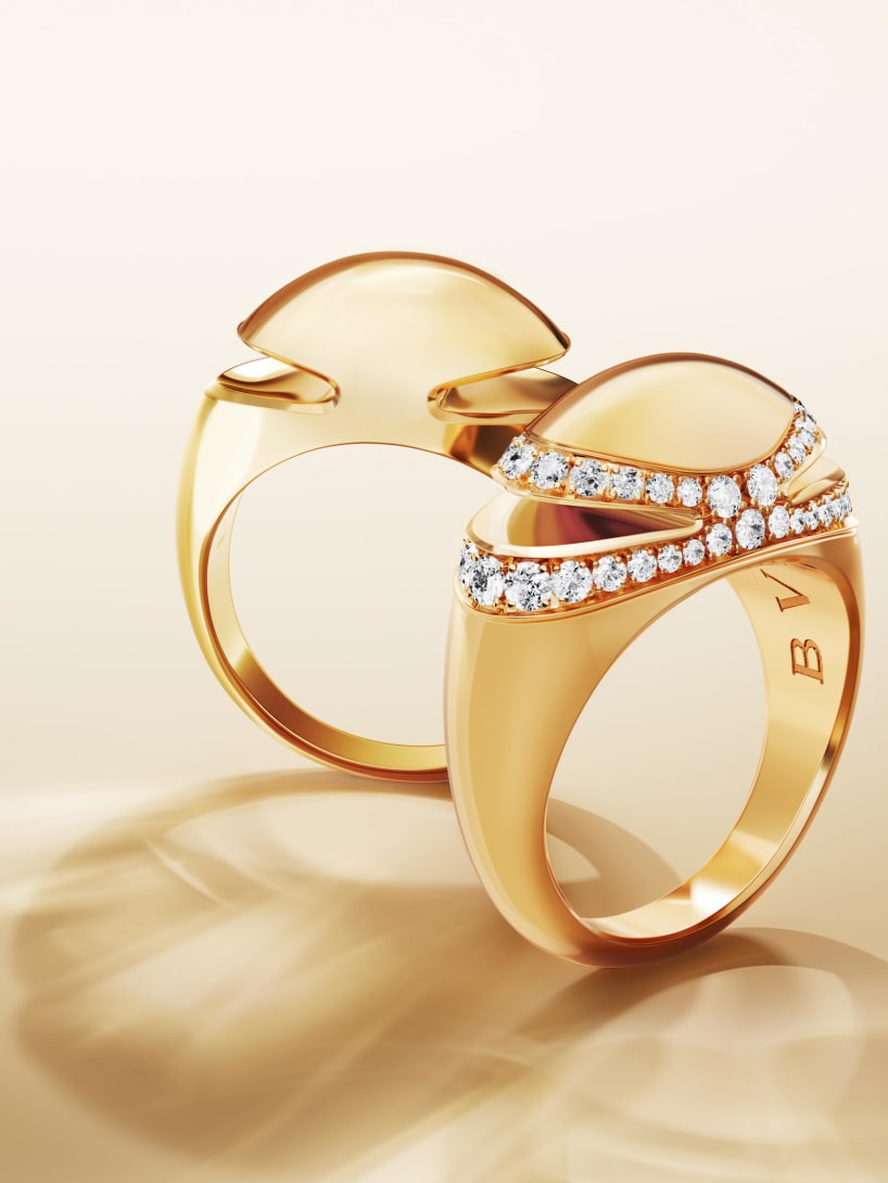 Picture representing Bvlgari Cabochon rings in yellow gold.