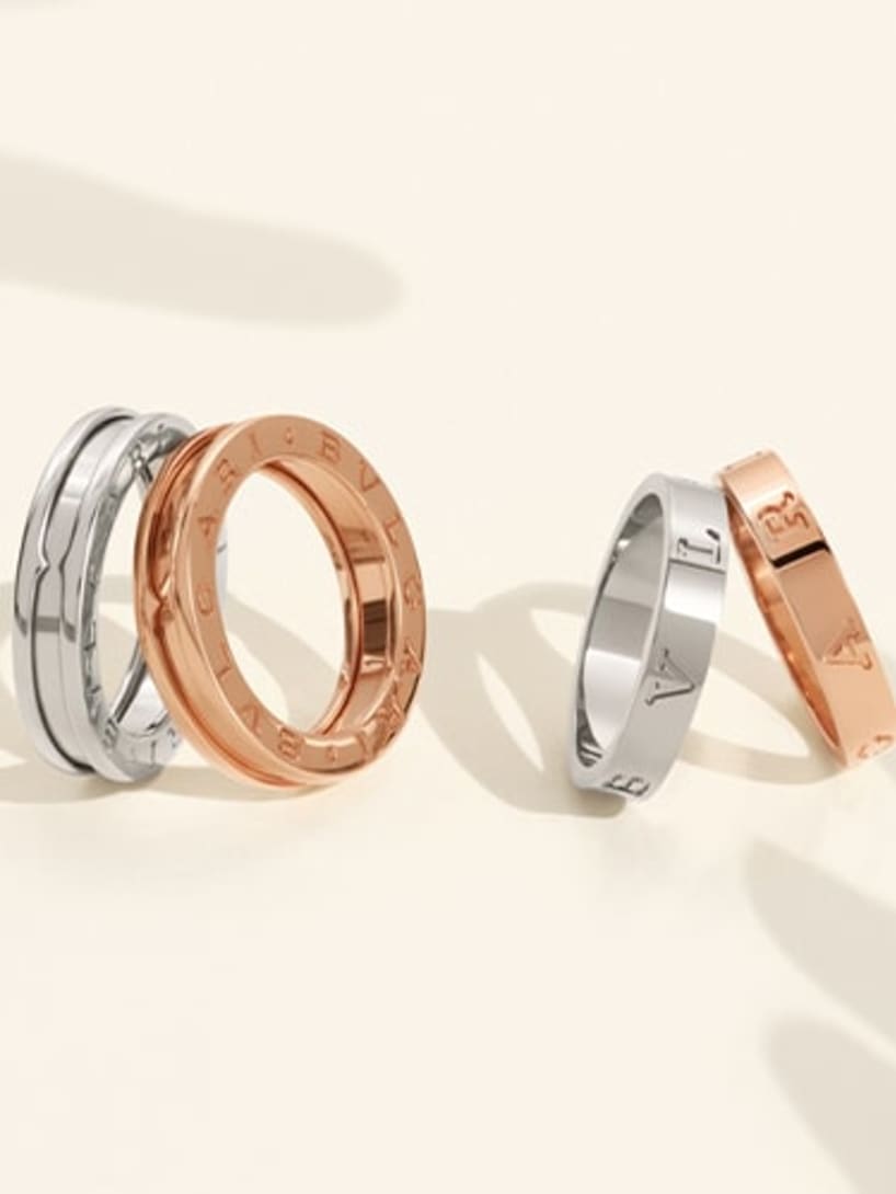 Picture representing engagement rings