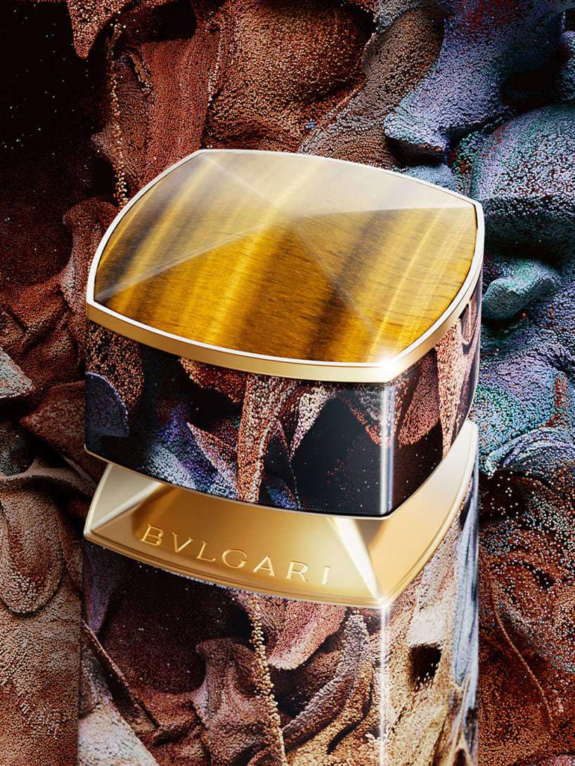Detail of the cap with tiger's eye stone insert of the Bvlgari Le Gemme Tygar x Refik Anadol bottle.