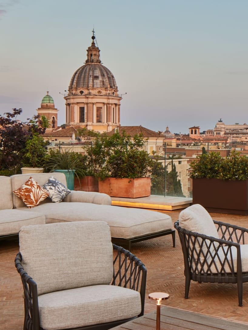 Picture representing the Milan Bvlgari Hotel.