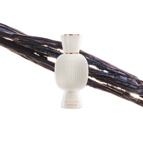 マグニファイング バニラ オードパルファム 1.35 oz/40 ml | ブルガリ