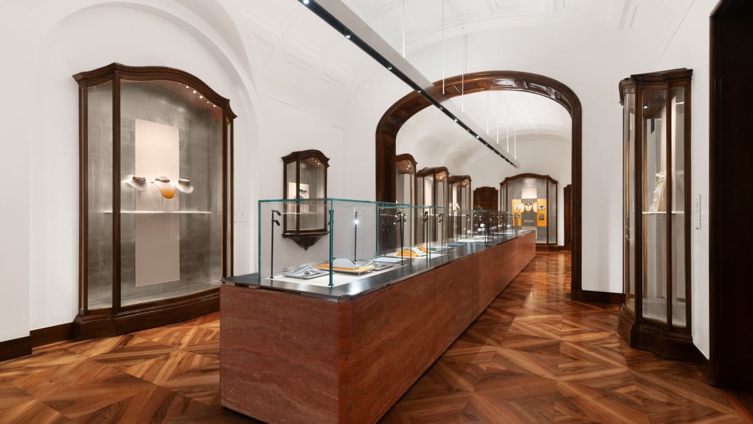 Picture representing Domvs entrance.