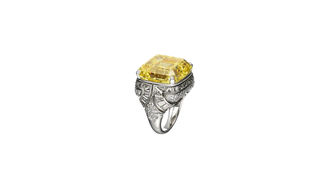 Essence of Yellow Ring with diamond, Polychroma High Jewellery Collection.
