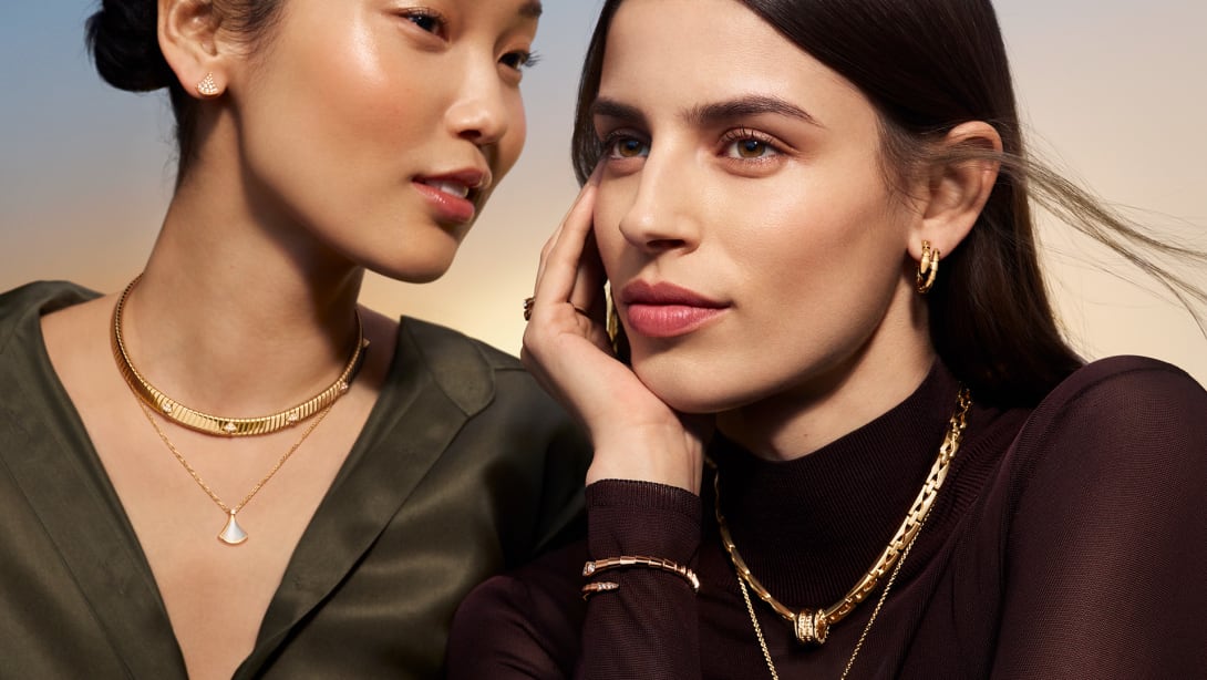 Model wearing Divas' Dream jewellery and B.zero1 neacklaces, magnificent icons campaign.