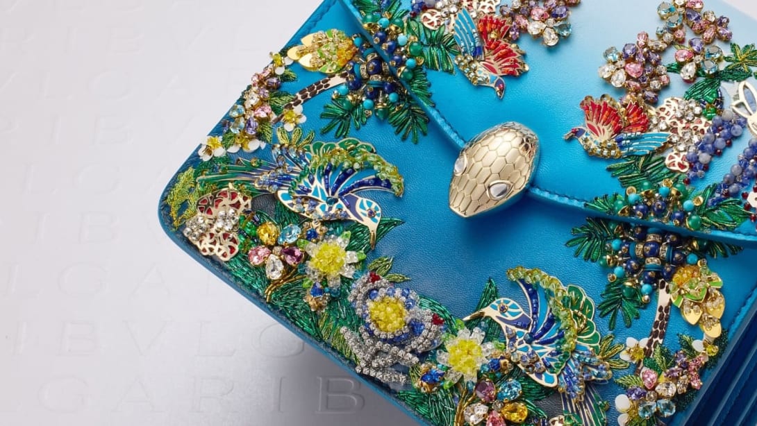 Dettaglio di una borsa Serpenti