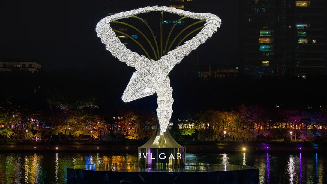 Serpenti Installation in Seoul.