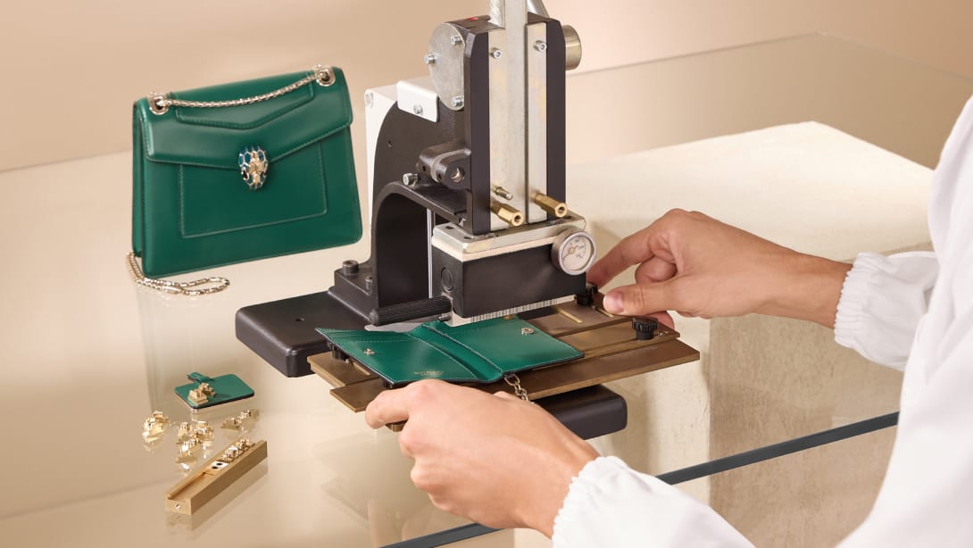 Creative image for hot stamping service