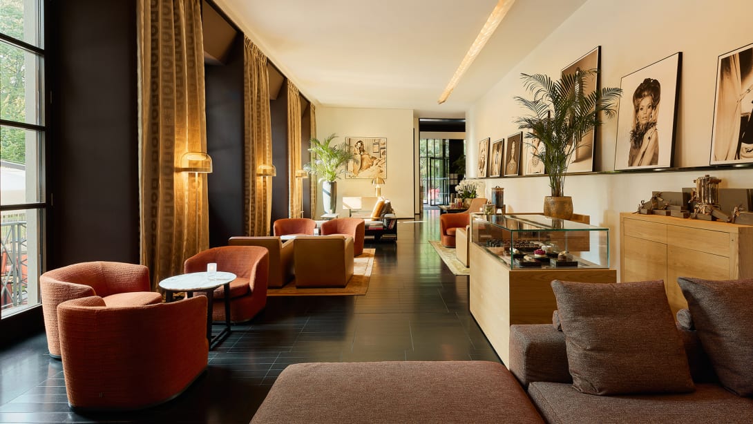 Picture representing Bvlgari hotel in Milan.