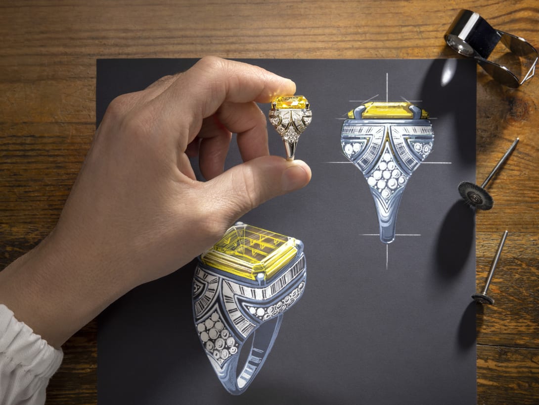 Hand holding Essence of Yellow Ring, Polychroma High Jewellery collection.