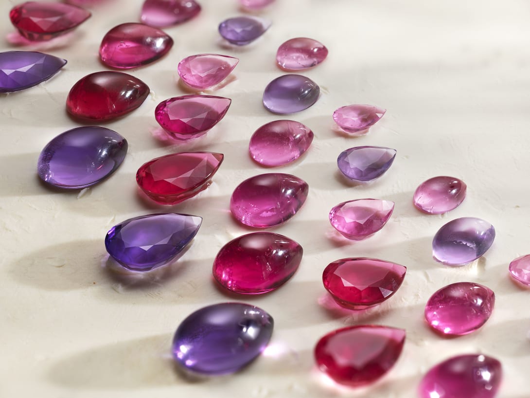 Rainbow Flow Necklace with rubellite, tanzanite, pink tourmaline and amethyste, Polychroma High Jewellery collection.