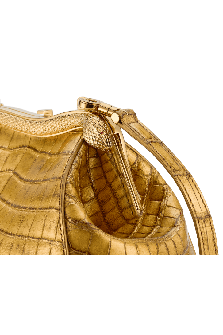 Serpentine Pouch