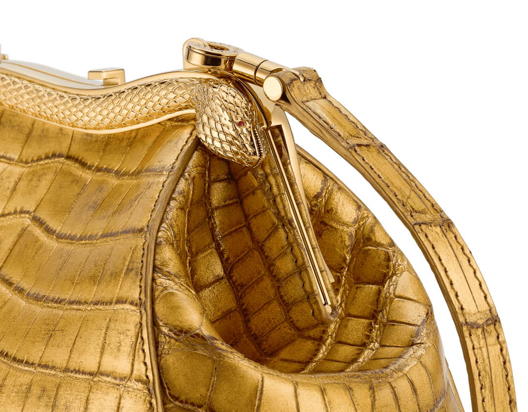Serpentine Pouch