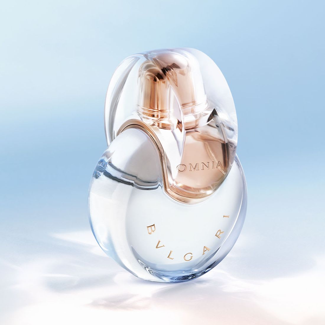 Bvlgari omnia blue bottle top