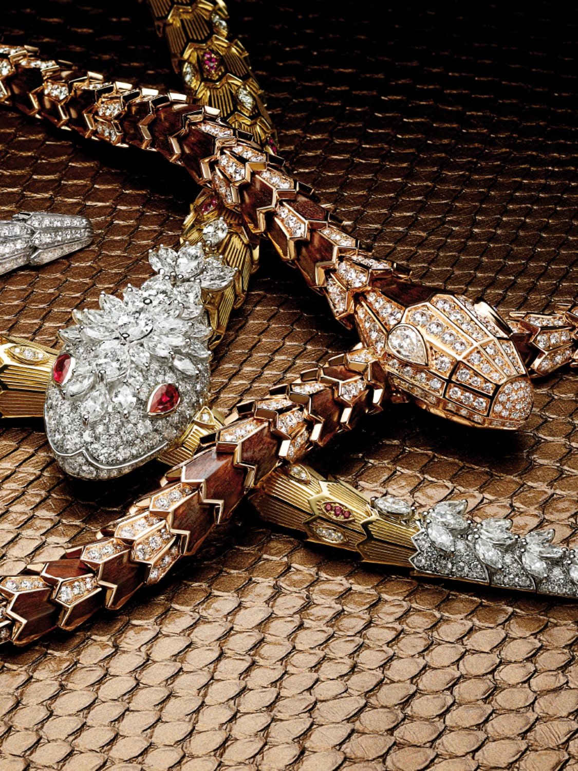Bulgari snake pendant sale