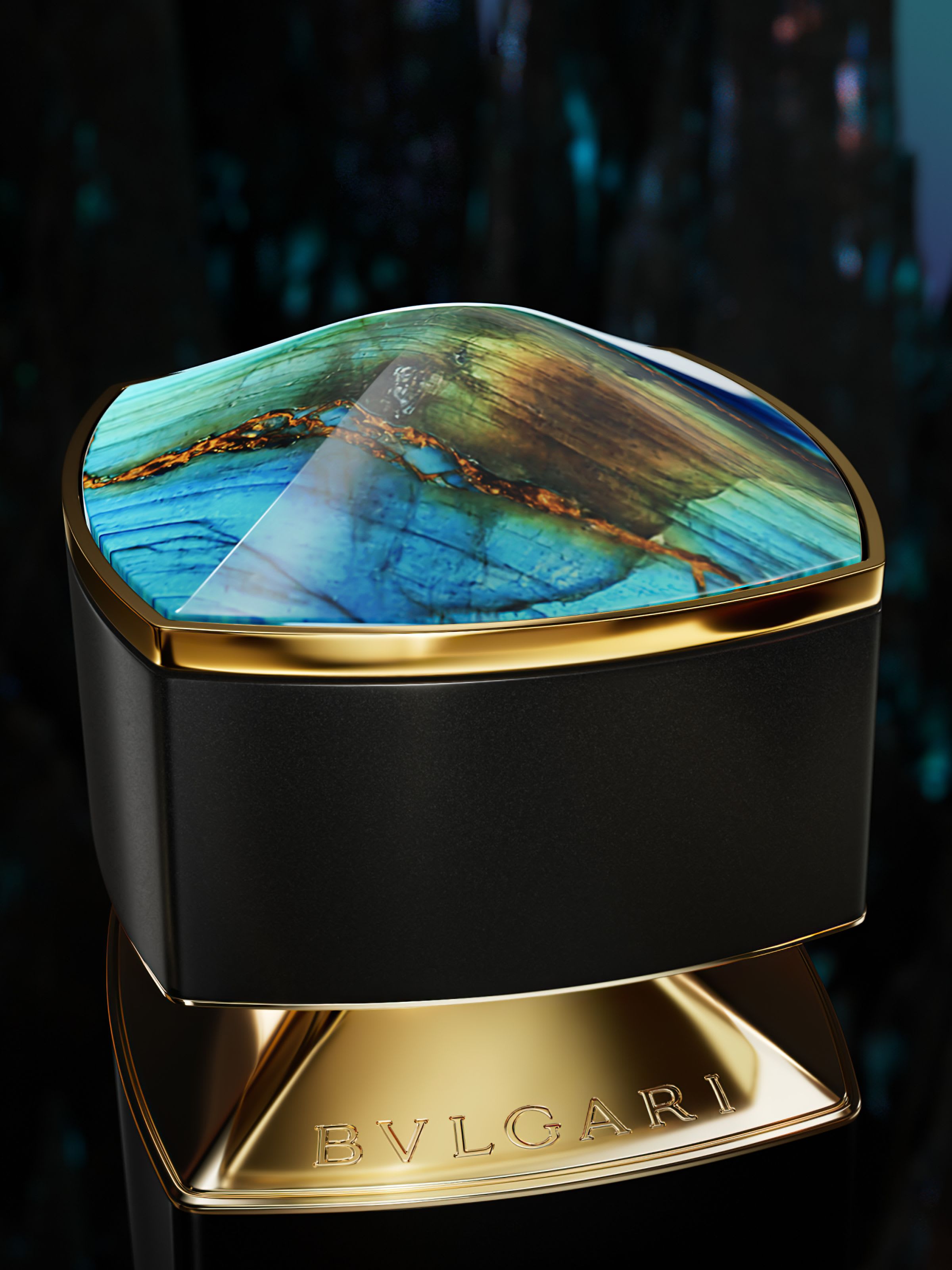 Azure cap of the Bvlgari Le Gemme Orom fragrance inspired by the labroadorite stone, close up.