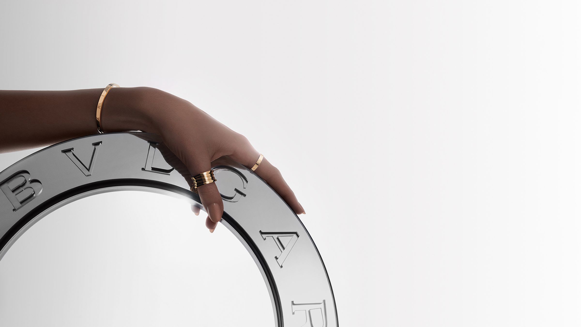 Hand wearing Bzero1 jewels.