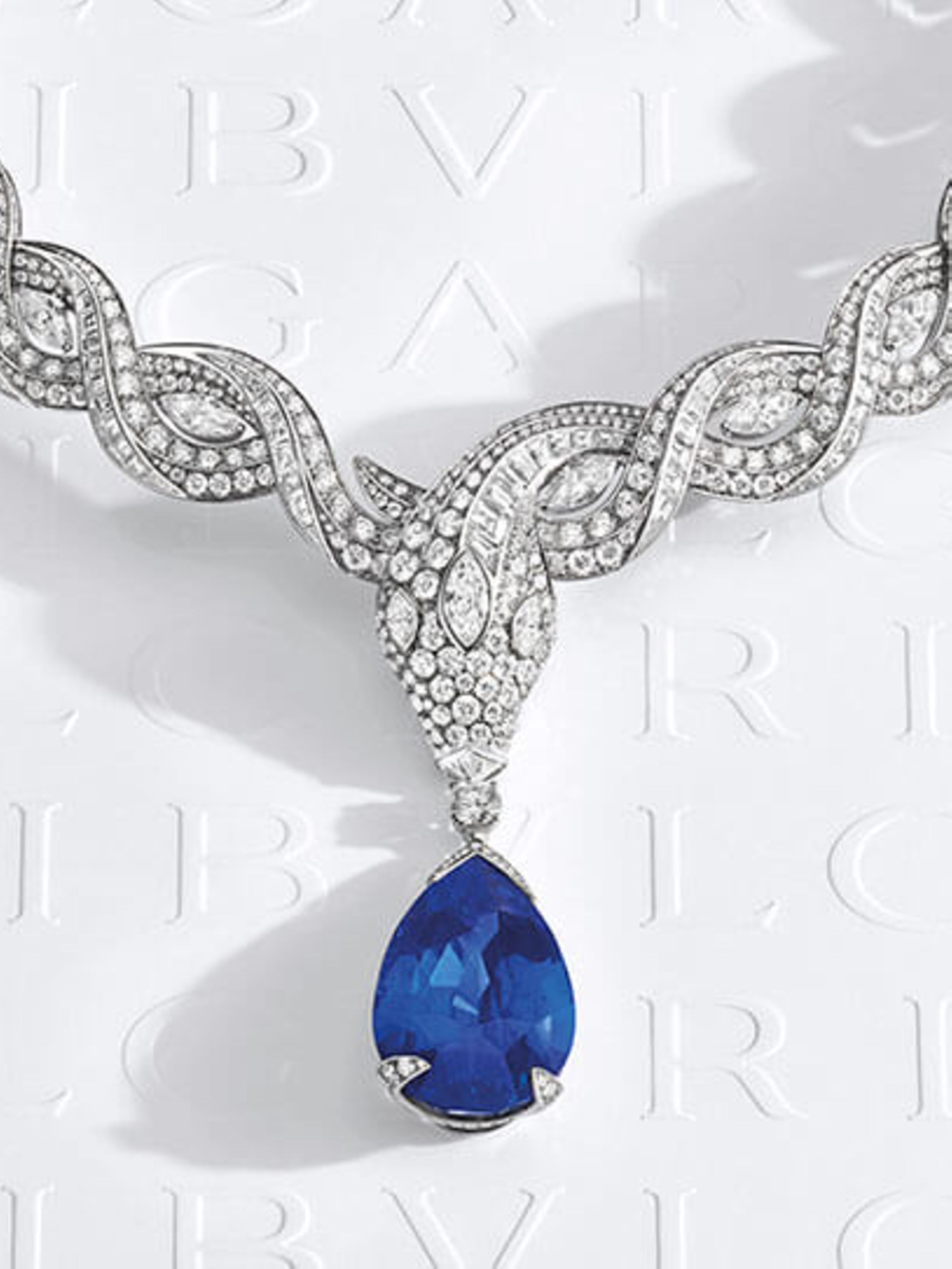 Serpenti Ocean Treasure Bulgari Eden, The Garden of Wonders High Jewelry platinum necklace.