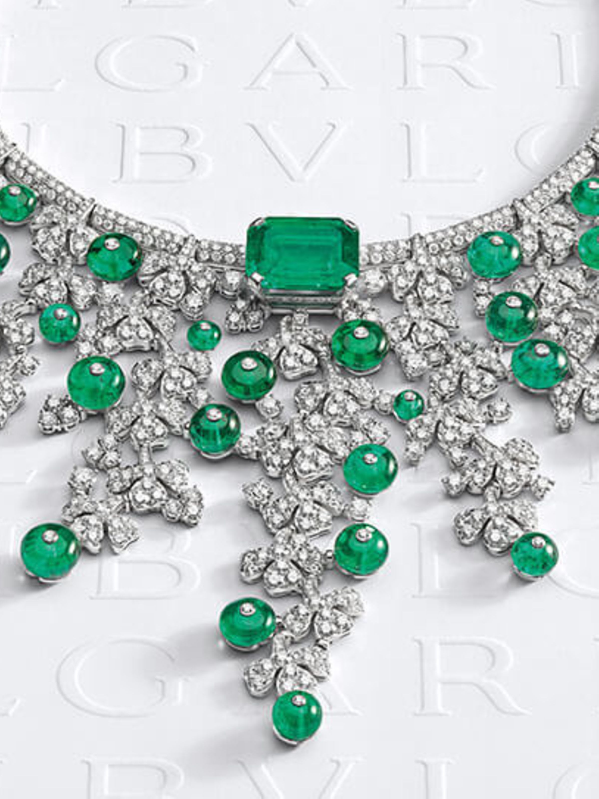 Emerald Venus Eden High Jewellery platinum necklace with central emerald, emerald beads and diamonds.
