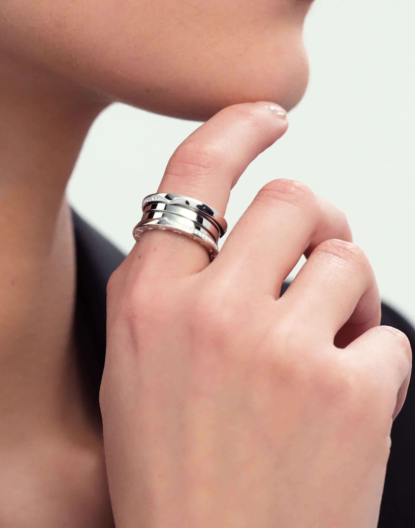 B.zero1 Ring White Gold 359721 | Rings | Bvlgari Official Store