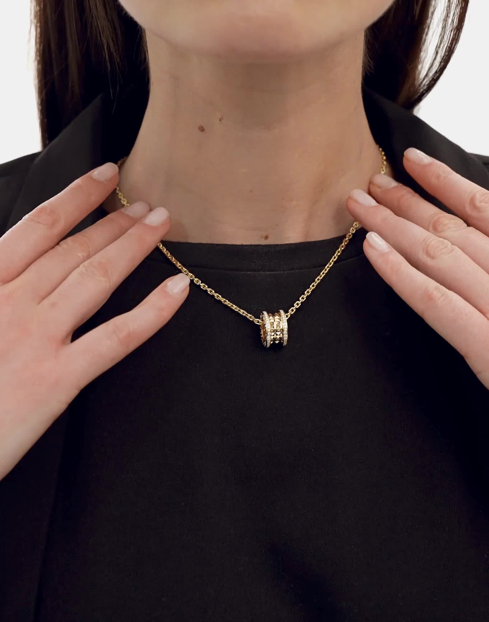 Yellow gold B.zero1 Necklace with 0.38 ct Diamonds | Bvlgari