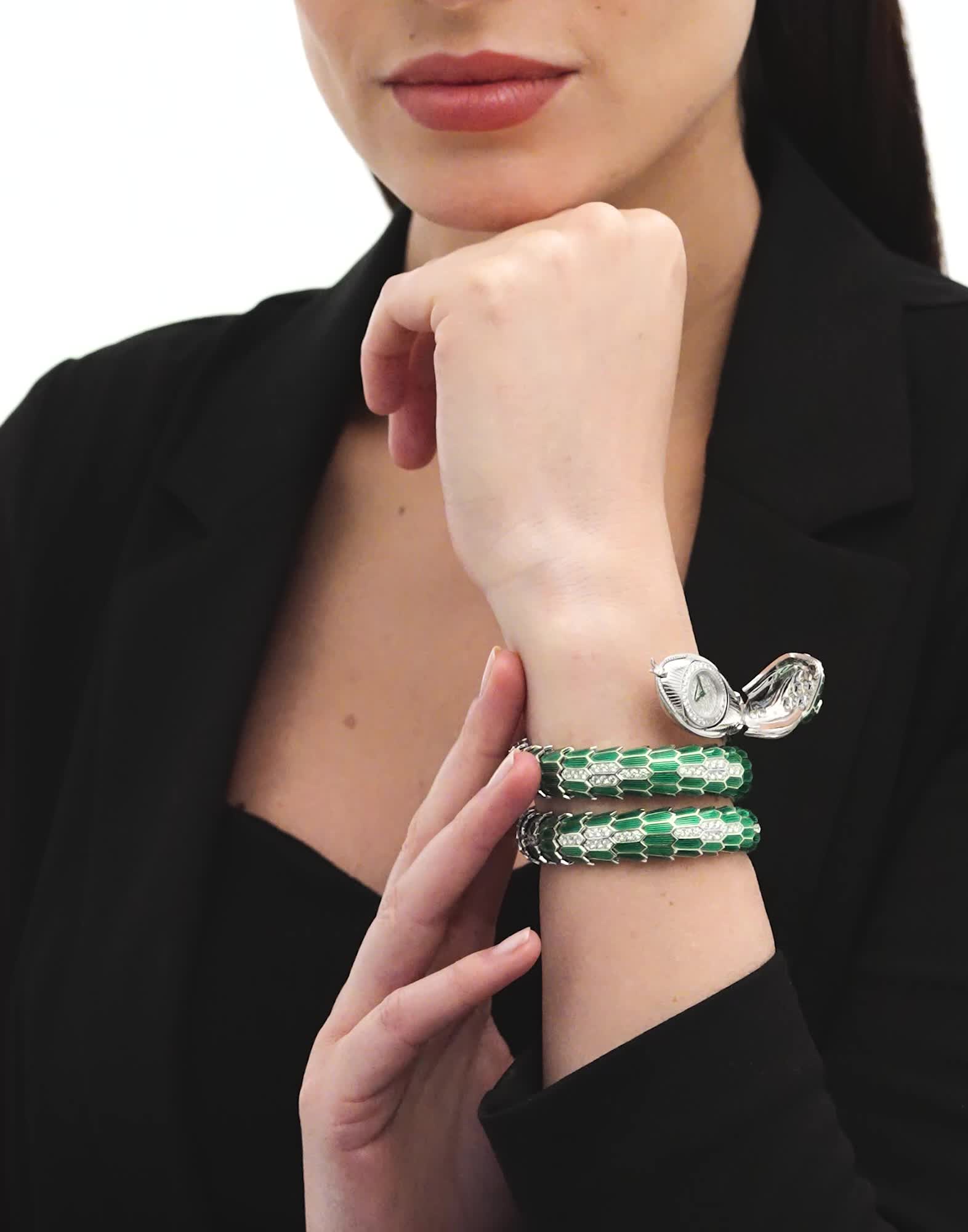 ホワイトゴールド セルペンティ シークレット ウォッチ グリーン に