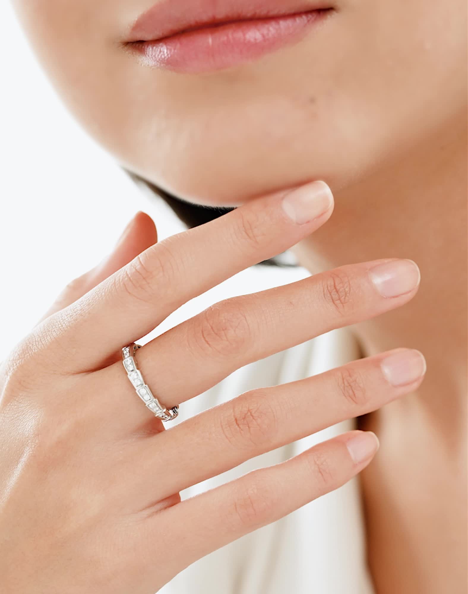 ホワイトゴールド セルペンティ ヴァイパー リング に 0.45 カラット