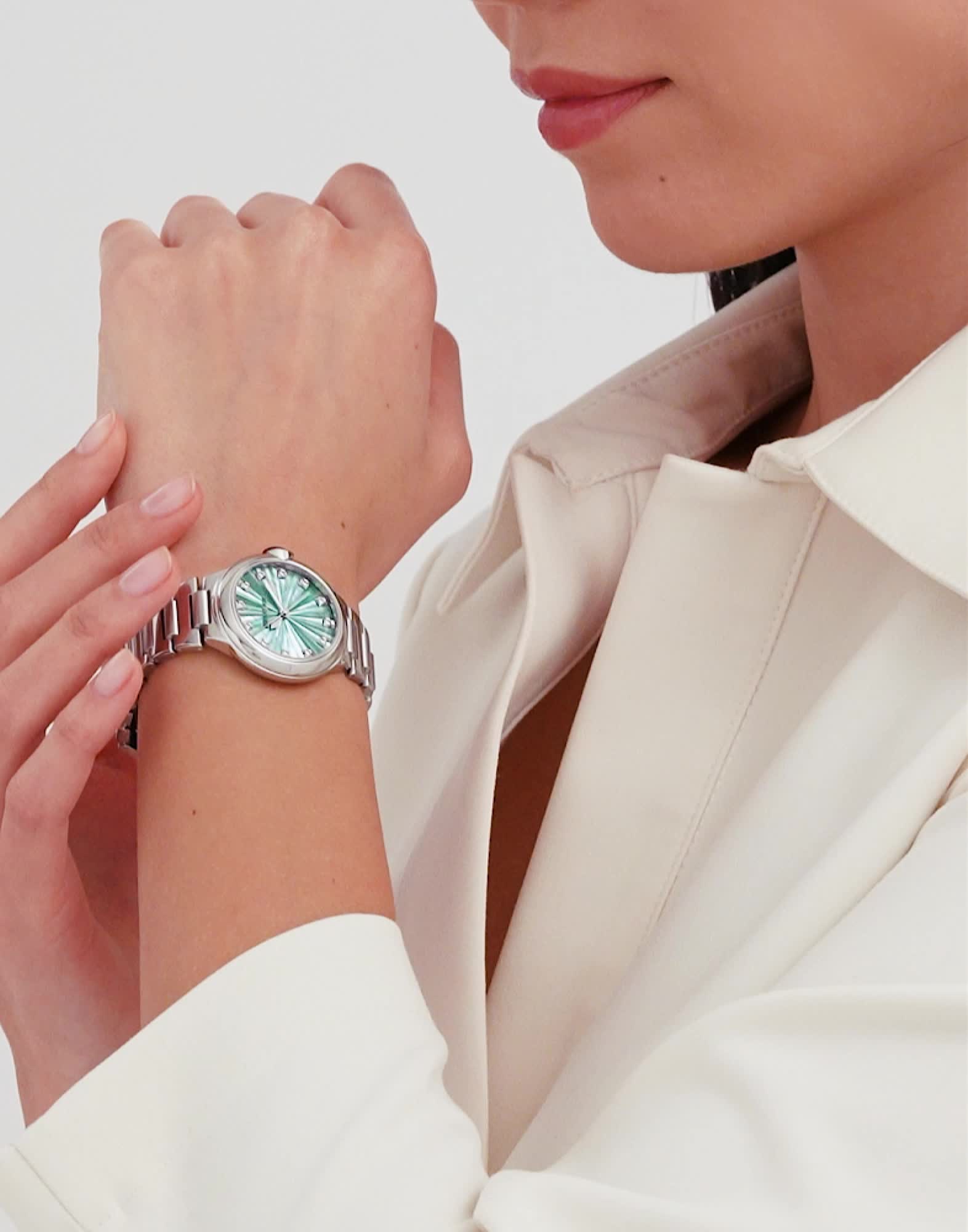 【R20878】India Club & Lounge Lvcea Relógio Steel 103728 | Relógios | Bvlgari Official Store