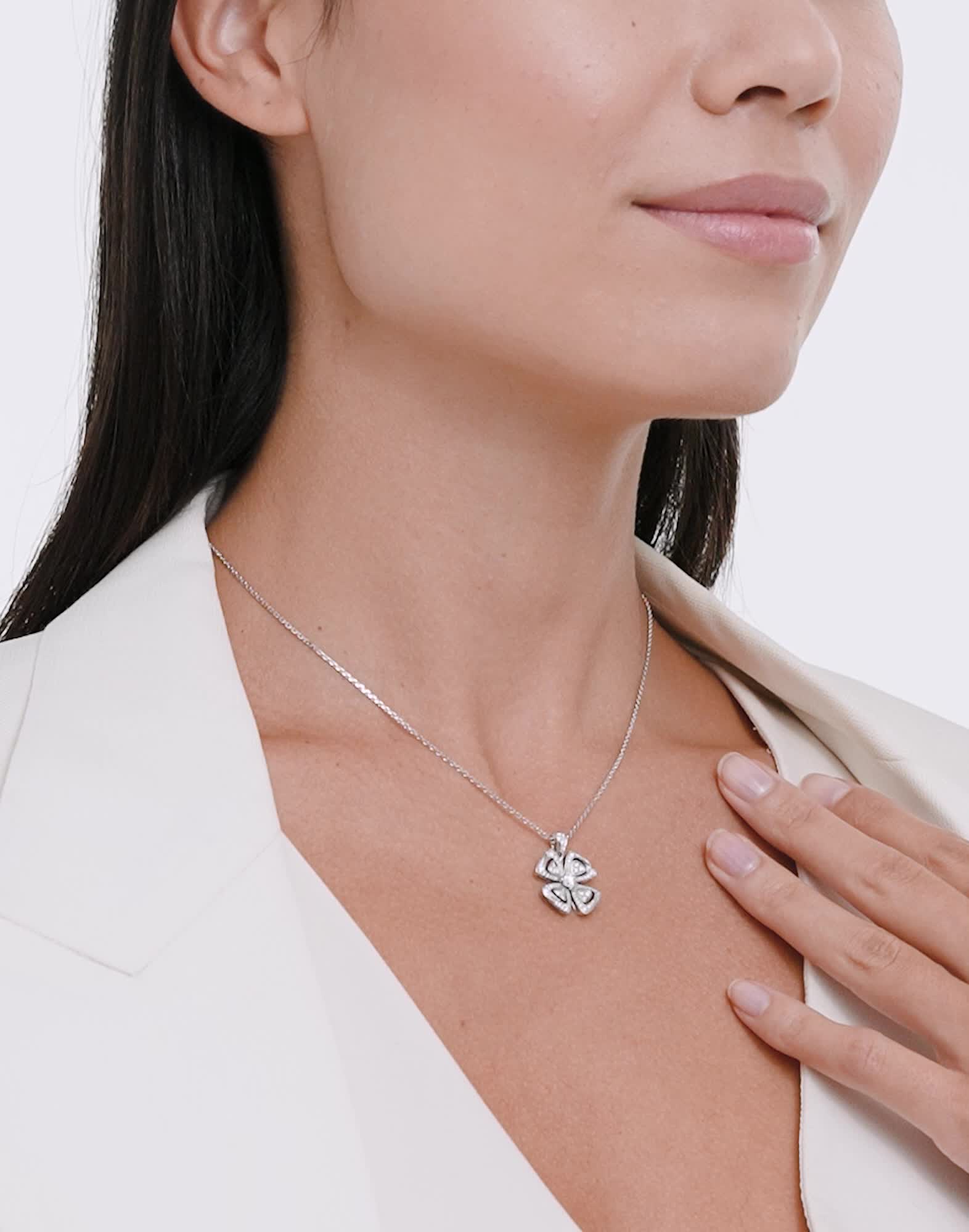 White gold Fiorever Necklace with 0.6 ct Diamonds | Bvlgari