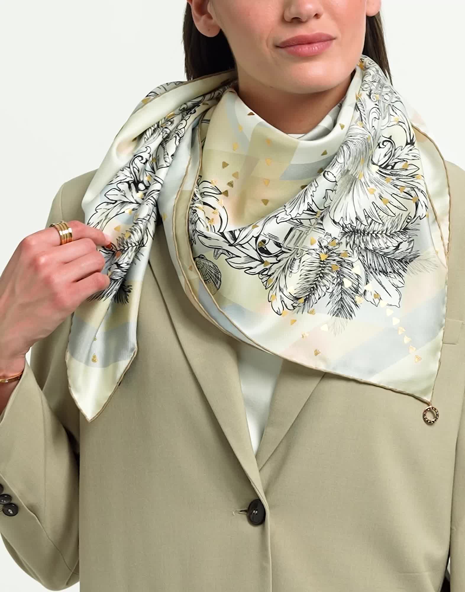 Heritage Scarf Silk 246386 | Scarves | Bvlgari Official Store